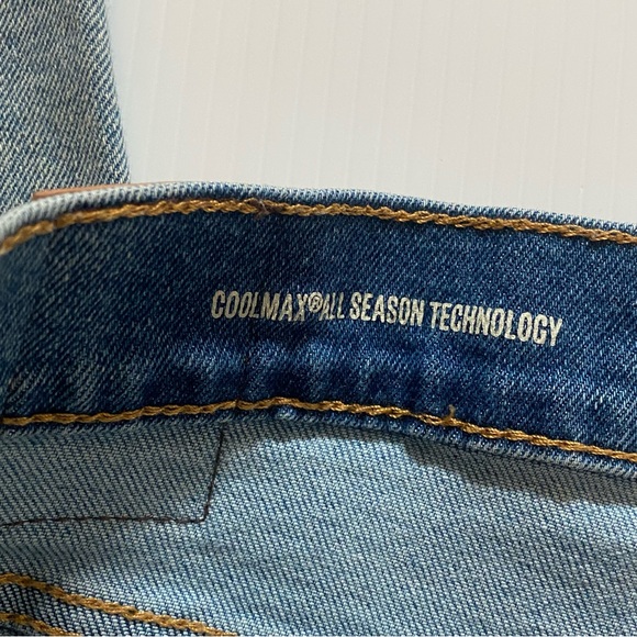 Goodfellow & Co. Men's 34W x 32L CoolMax Straight Fit Light Wash Denim Jeans - Picture 10 of 12